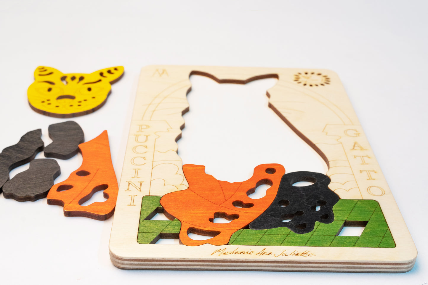 Wooden Puccini Gato Puzzle Board