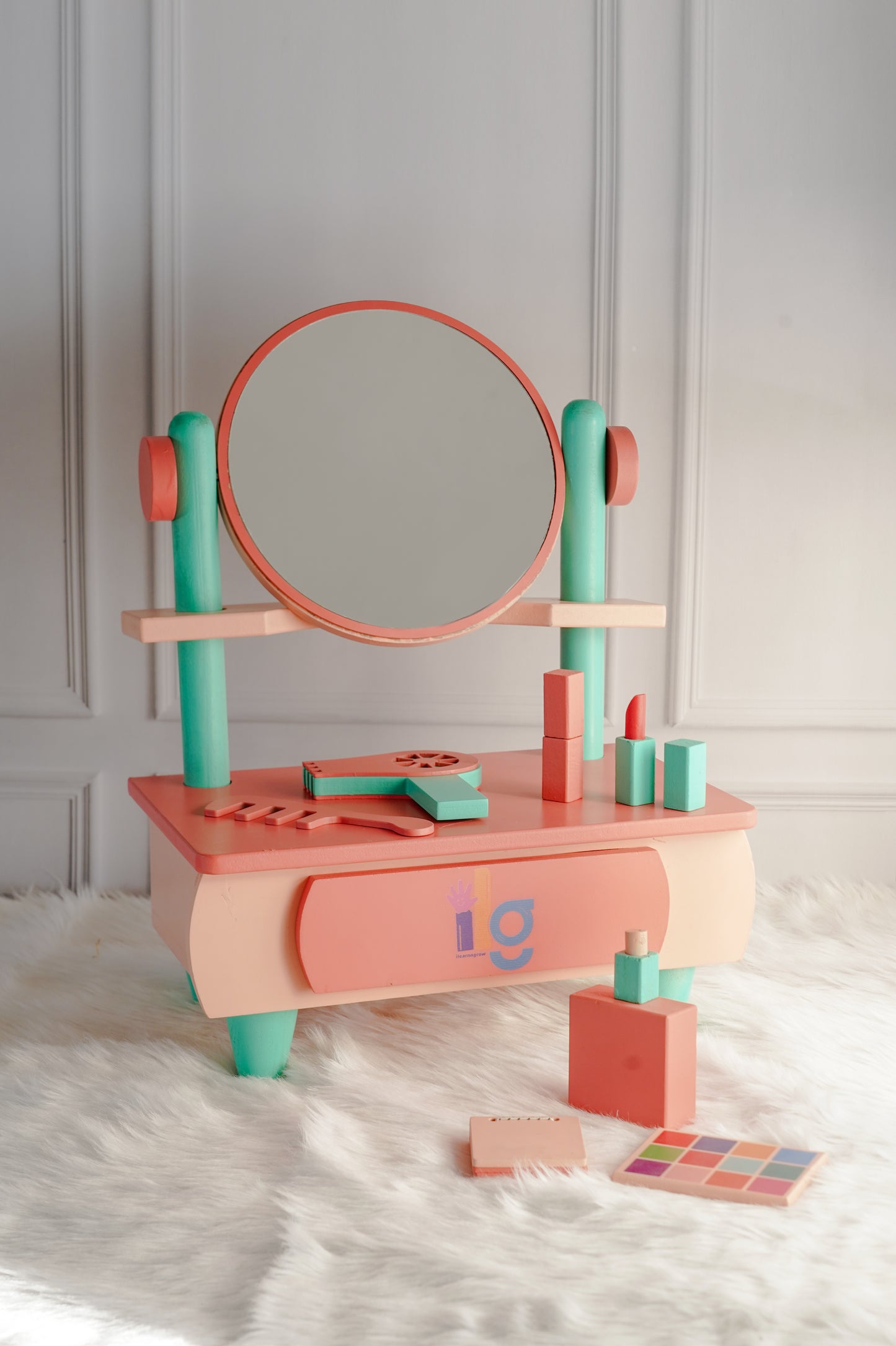 Pretend Play - Dressing Table Kit