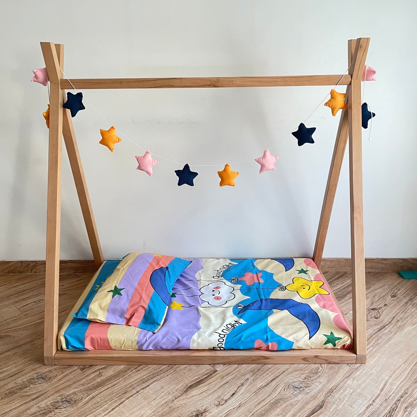 Wooden Montessori Floor Bed