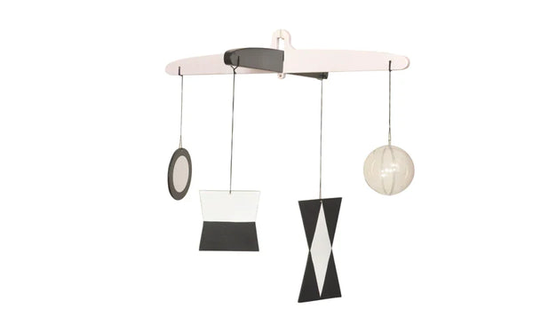 Beyond Cuddles: Introducing Your Newborn to the World with the Munari Mobile