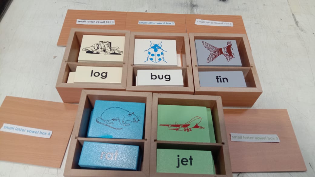 Montessori Vowel Print Learning Box for Kids
